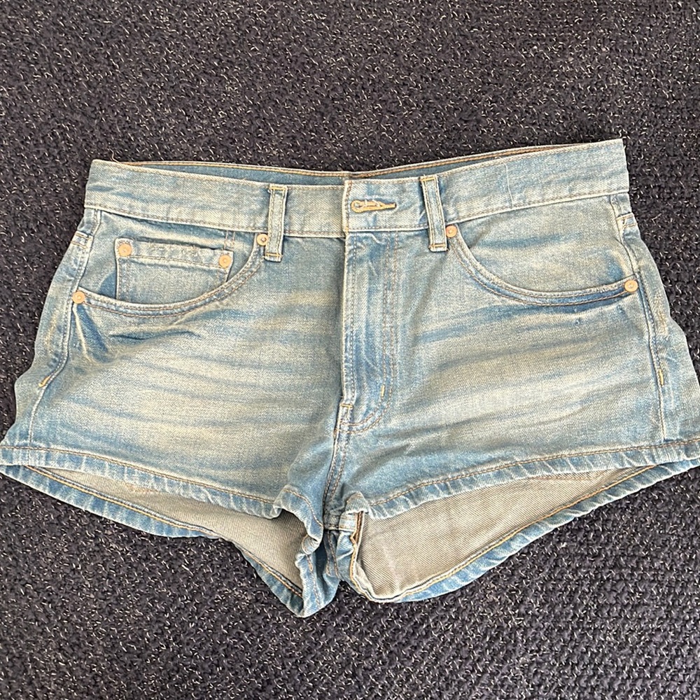 BDG Essential Short Mid Rise Size 29